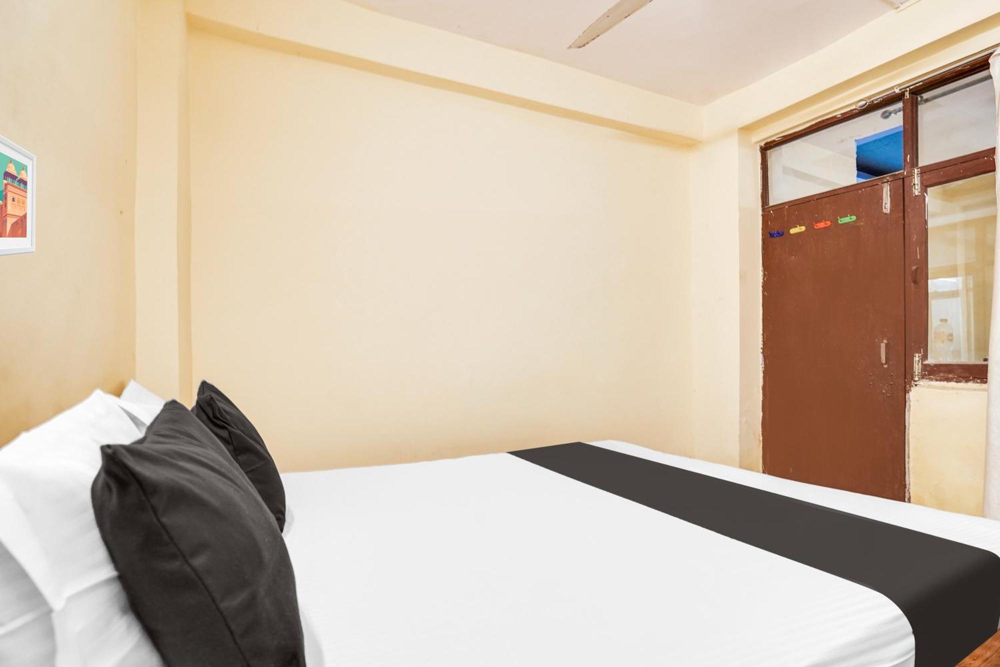 Spot On Tejasvi Hotell Noida Eksteriør bilde